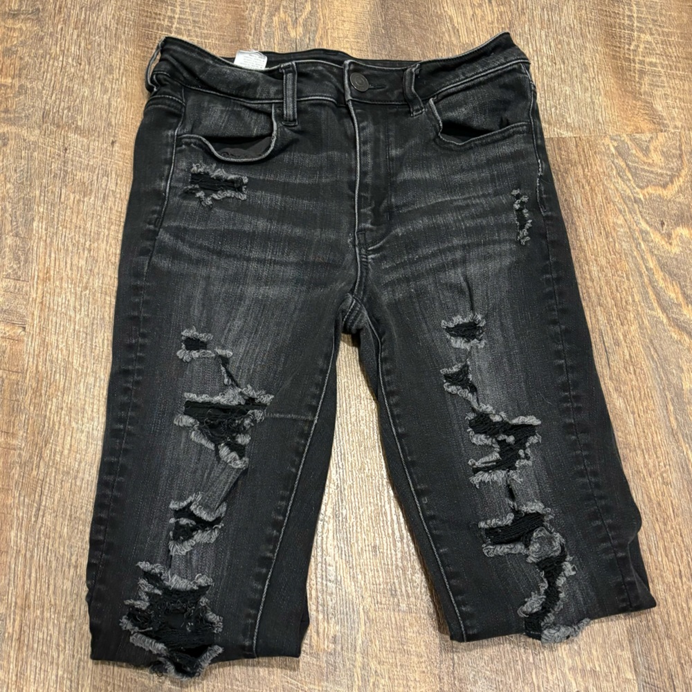 black american eagle ripped skinny jeans - size 6 short